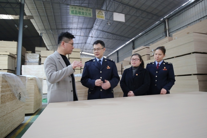 融水苗族自治縣稅務(wù)局 “點(diǎn)對(duì)點(diǎn)”服務(wù)助企“加速跑”，優(yōu)化版權(quán)代理發(fā)展環(huán)境